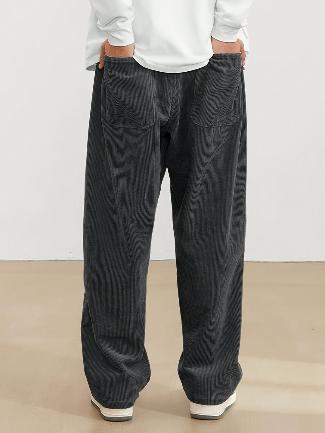 Men's Relaxed Fit Trousers, Versatile
