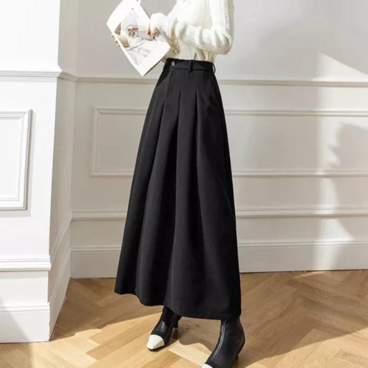 High-Waisted Pleated Skirt, Casual Style