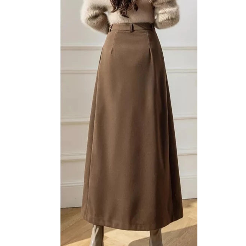 High-Waisted Pleated Skirt, Casual Style