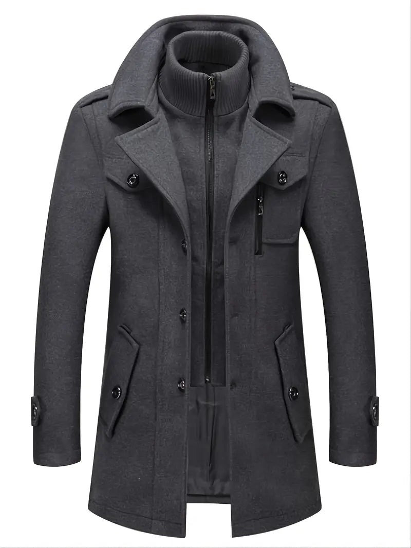 Manteau long trench pour homme, design élégant.