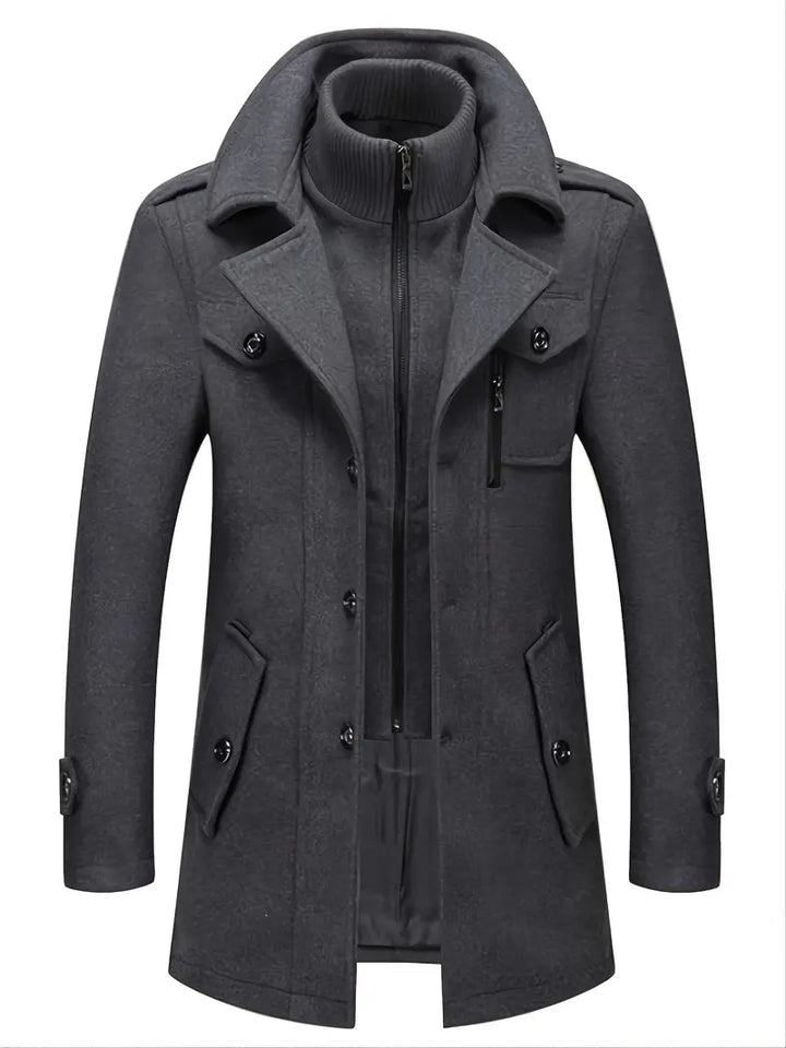 Manteau long trench pour homme, design élégant.