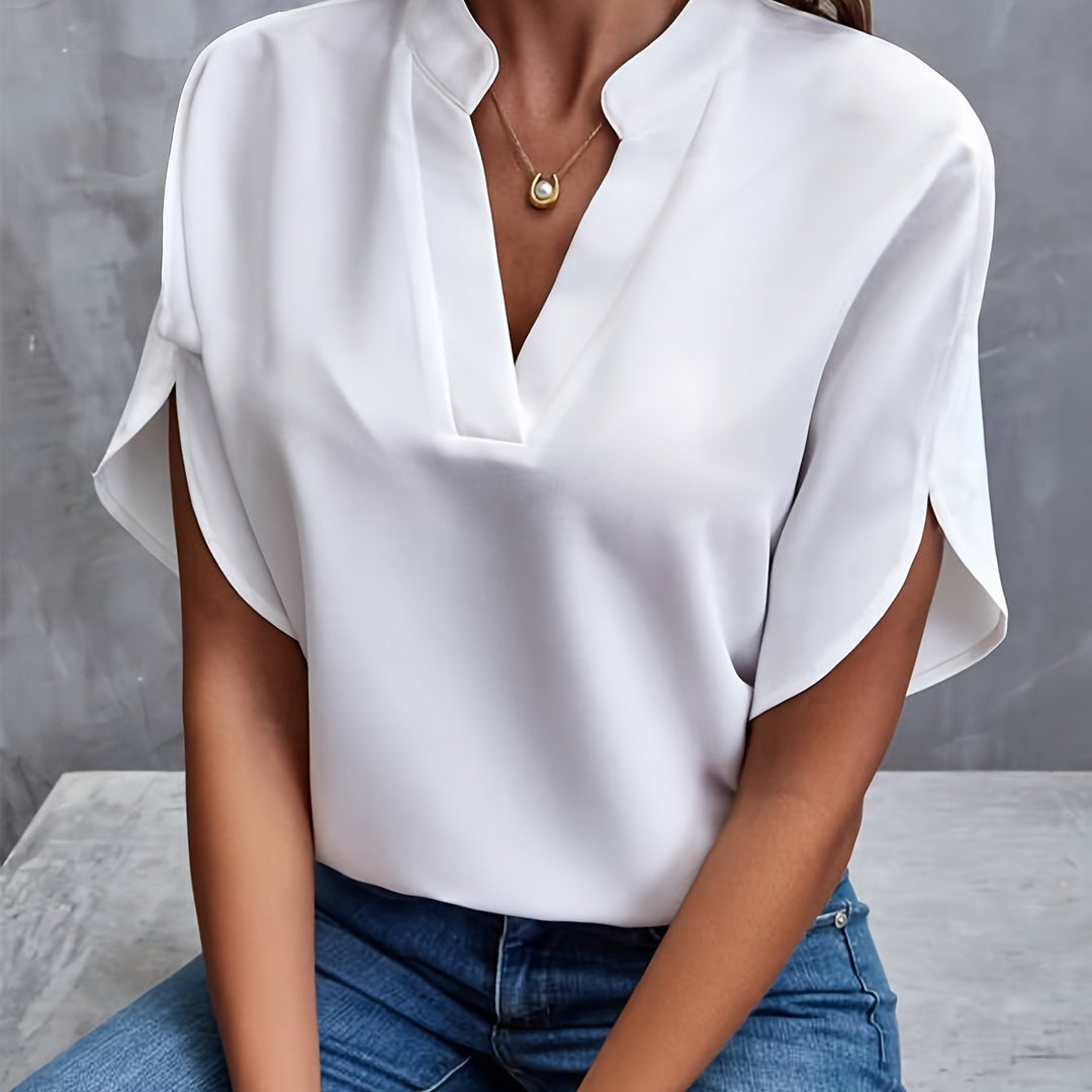 Vivi - Elegant Lightweight Blouse for Women Cairns Closet