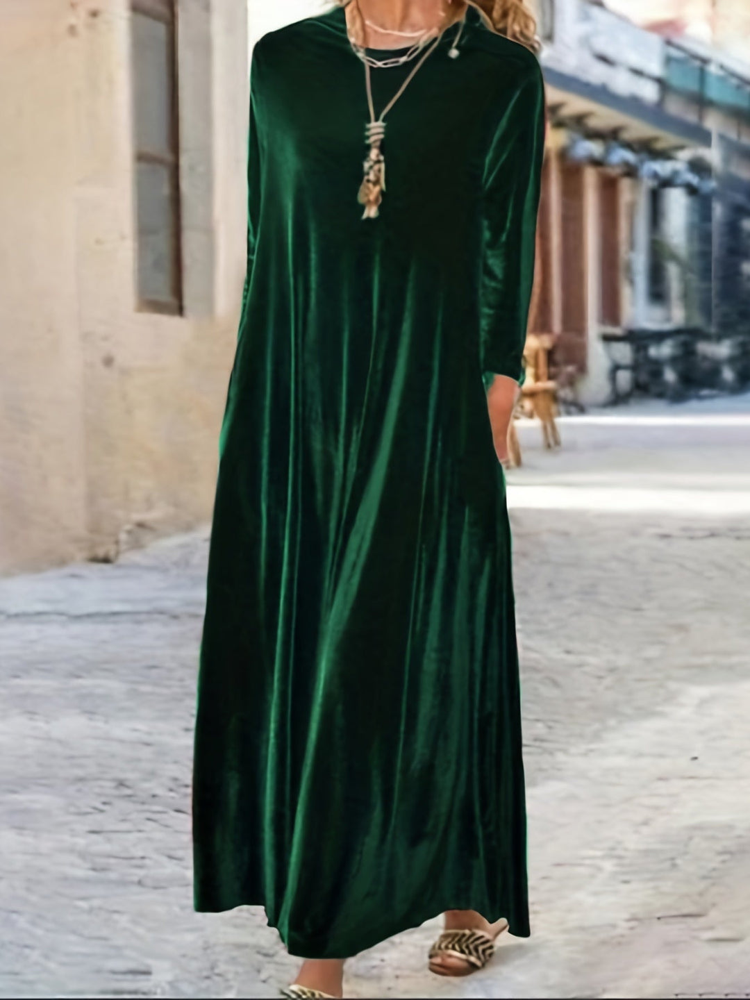 Tiffany - Plus-size long-sleeve velvet dress