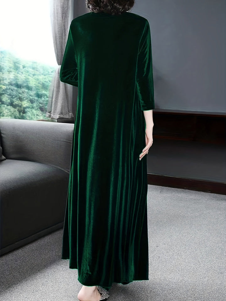 Tiffany - Plus-size long-sleeve velvet dress