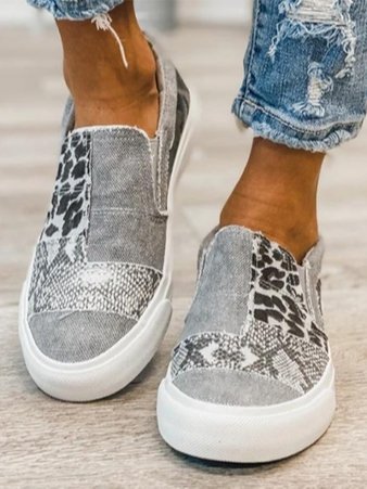 Women’s Casual Slip-On Shoes | Flat